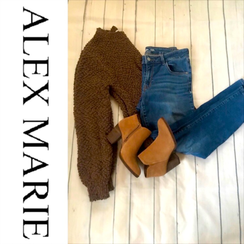 NWOT-Alex Marie booties